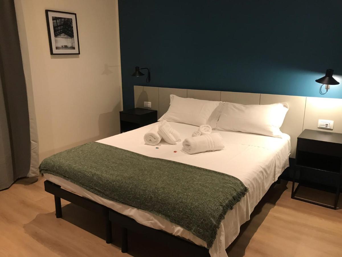 Piumaviola Beds & Apartments Parma Ngoại thất bức ảnh