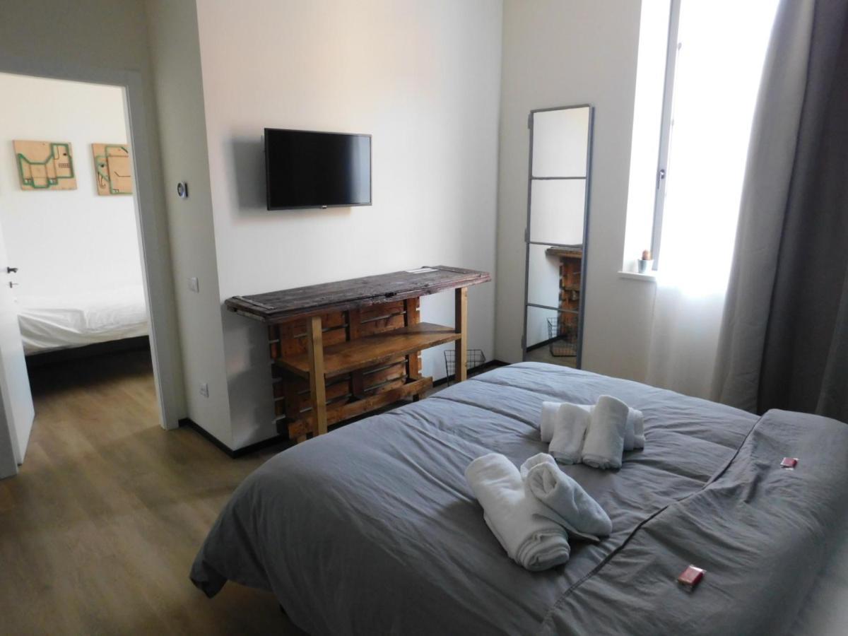 Piumaviola Beds & Apartments Parma Ngoại thất bức ảnh