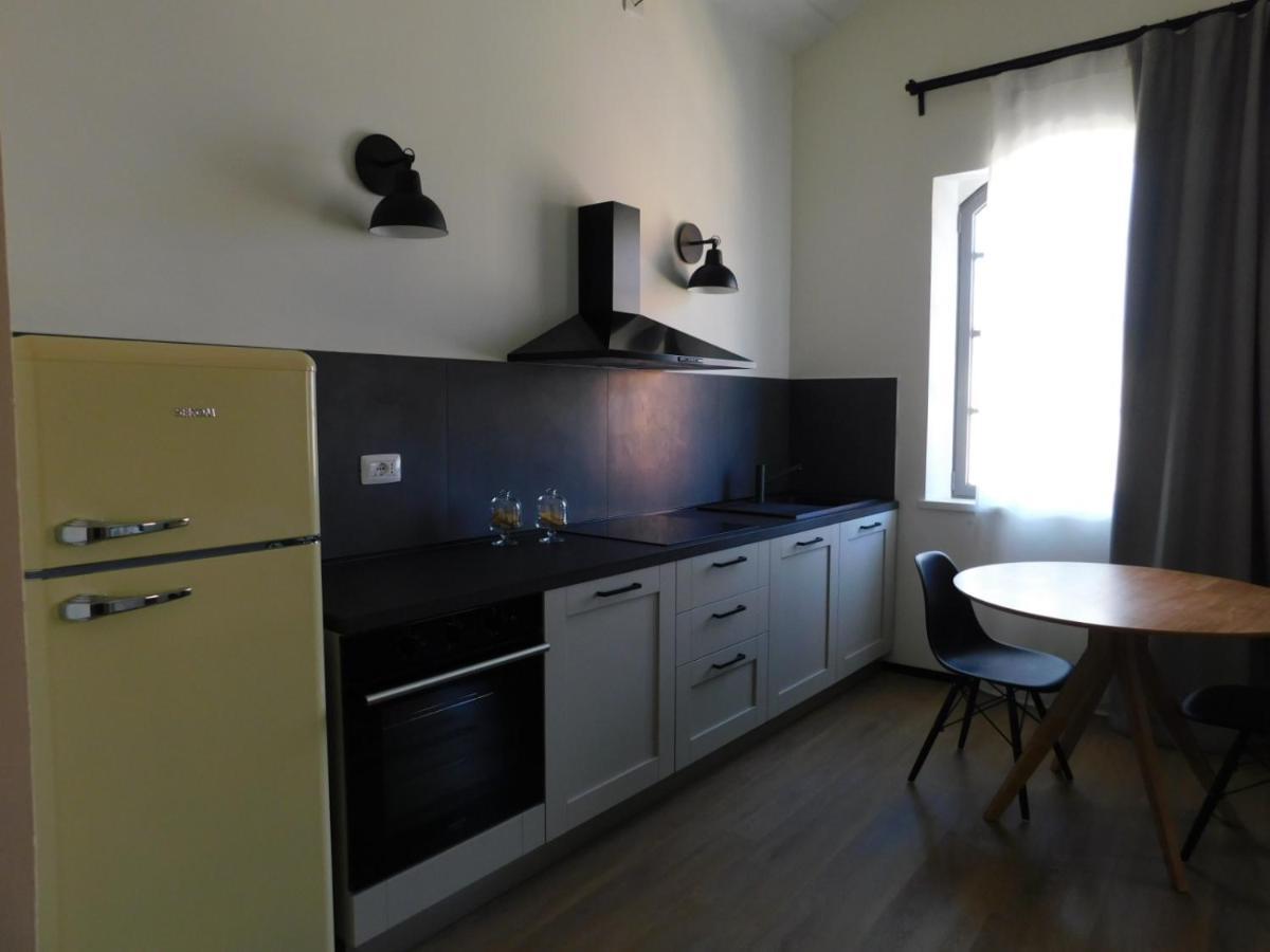Piumaviola Beds & Apartments Parma Ngoại thất bức ảnh