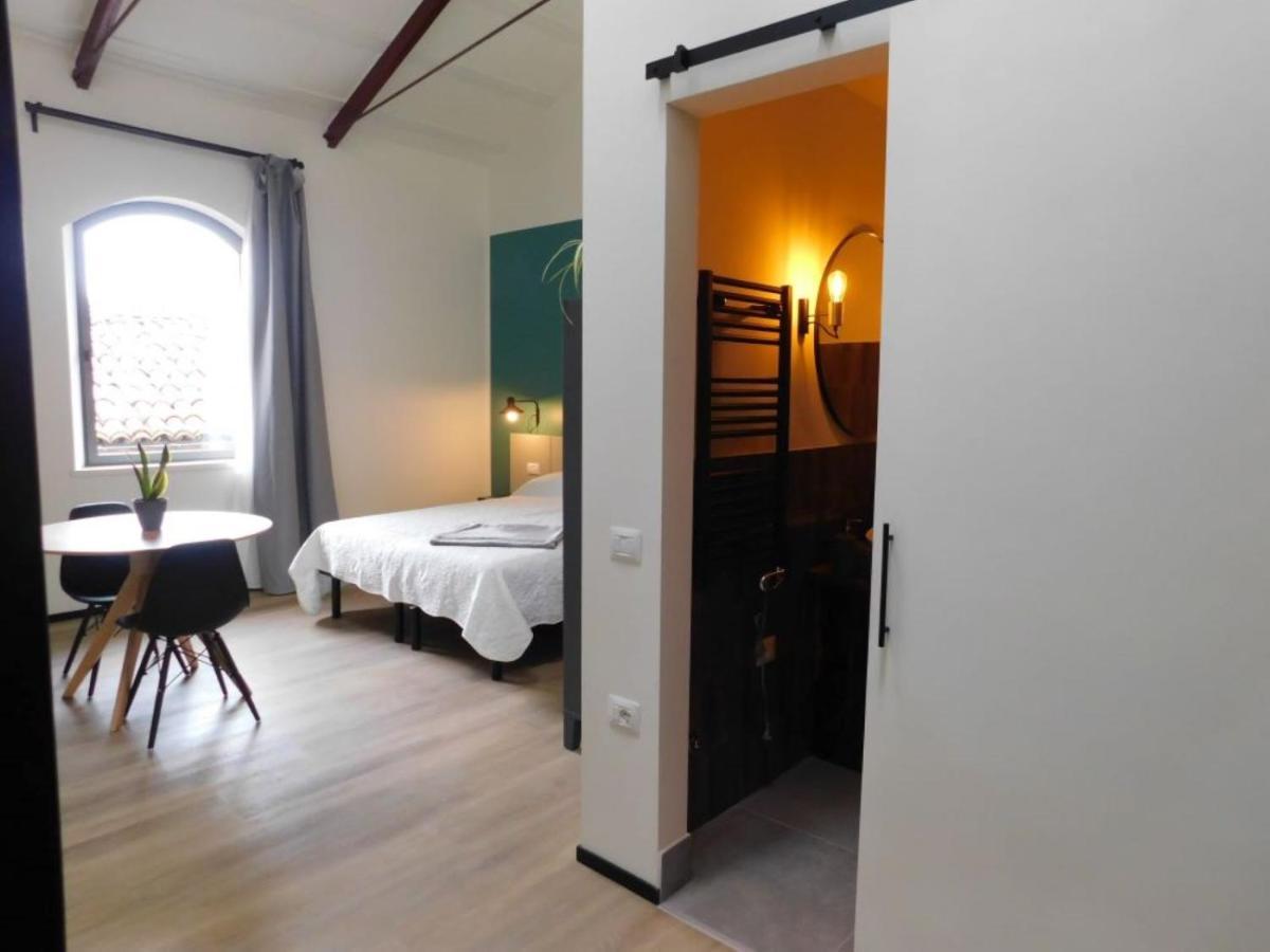 Piumaviola Beds & Apartments Parma Ngoại thất bức ảnh