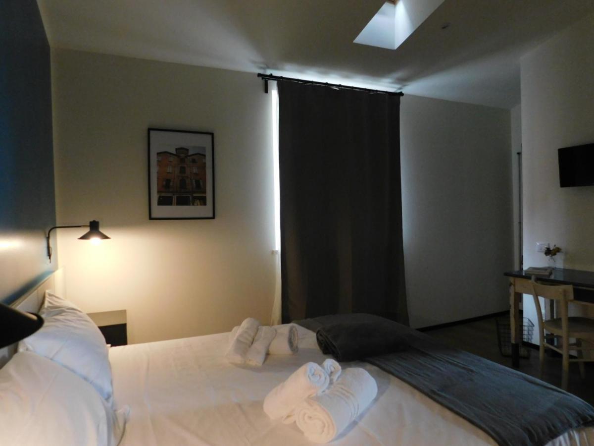 Piumaviola Beds & Apartments Parma Ngoại thất bức ảnh