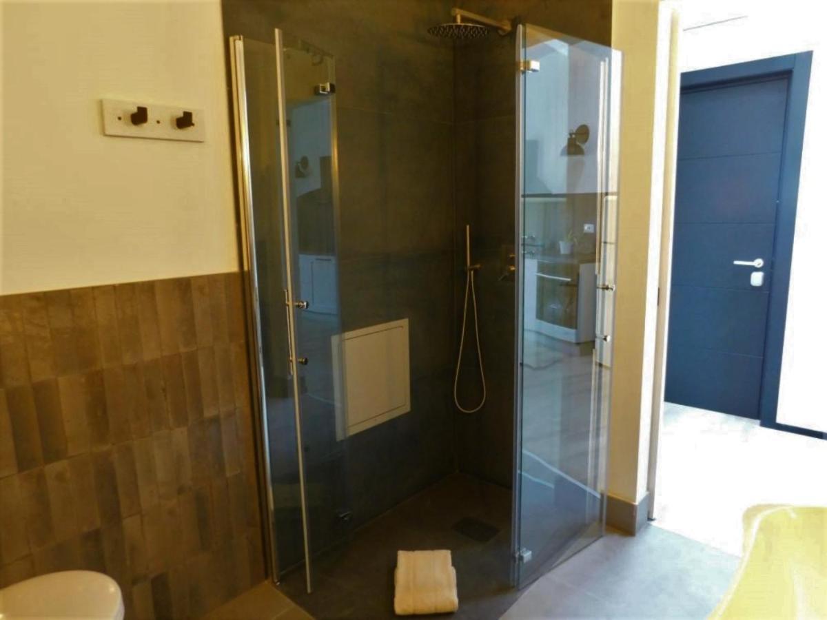 Piumaviola Beds & Apartments Parma Ngoại thất bức ảnh