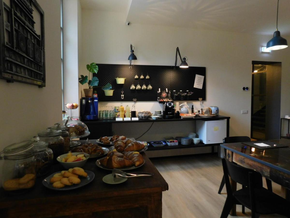 Piumaviola Beds & Apartments Parma Ngoại thất bức ảnh